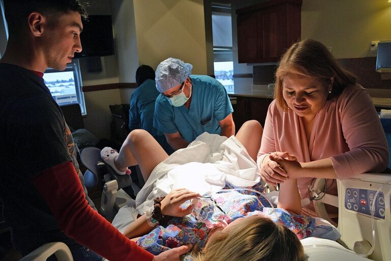 Surrogate Parenting Contract Disputes and Who Has Legal Parental Rights
